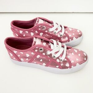 Cynthia Rowley Metallic Heart Sneaker Size 2